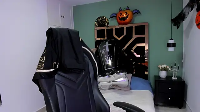 Billie Jhonson  online show from October 21, 7:07 pm