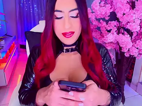 latexgoddes online show from December 18, 12:37 am