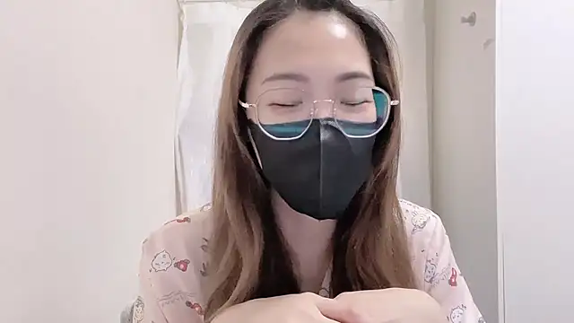 Snapshot of Chu1314 chatting on October 17, 3:37 pm Chu1314 online show from October 17, 3:37 pm