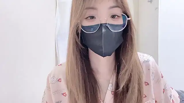 Snapshot of Chu1314 chatting on October 18, 3:48 pm Chu1314 online show from October 18, 3:48 pm