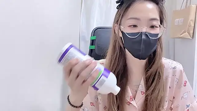 Snapshot of Chu1314 chatting on October 23, 3:29 pm Chu1314 online show from October 23, 3:29 pm