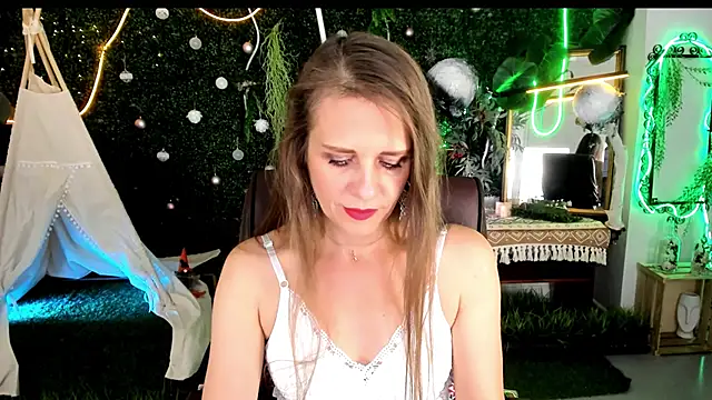 EmiliaBedy online show from June 21, 9:13 am