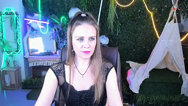 EmiliaBedy online show from November 6, 9:04 am