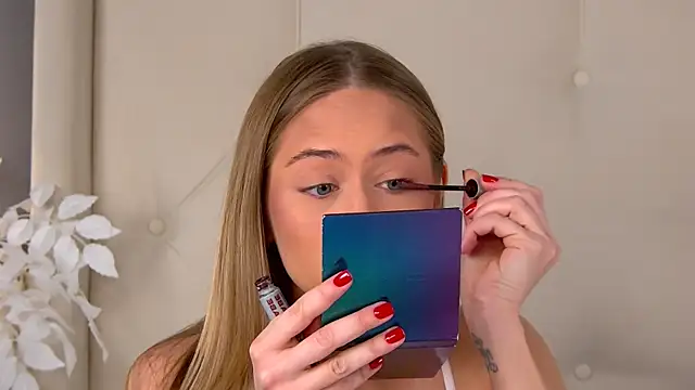 ur wet dreams online show from March 5, 4:30 am