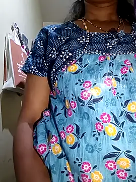 Snapshot of TeluguammayiMahi chatting on September 9, 3:56 pm TeluguammayiMahi online show from September 9, 3:56 pm