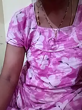 Snapshot of TeluguammayiMahi chatting on September 28, 4:56 pm TeluguammayiMahi online show from September 28, 4:56 pm