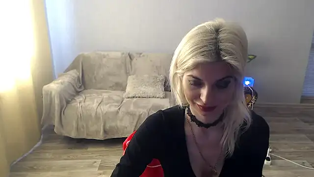 SexyBeatriice online show from March 26, 7:21 am