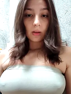 Maiden-Hot online show from April 17, 9:17 pm