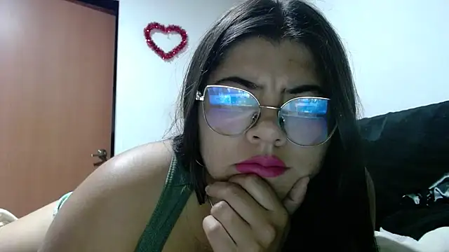 Snapshot of viccky_vick chatting on October 23, 3:23 am viccky vick online show from October 23, 3:23 am