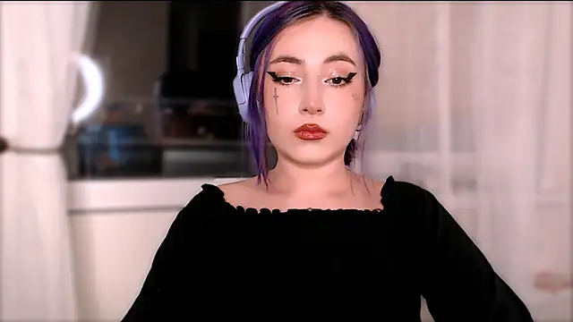 purplewitch online show from October 14, 7:38 pm