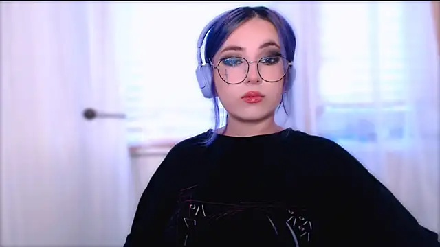 purplewitch online show from October 18, 2:25 am