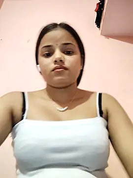 CUTE 09 online show from April 12, 5:32 am