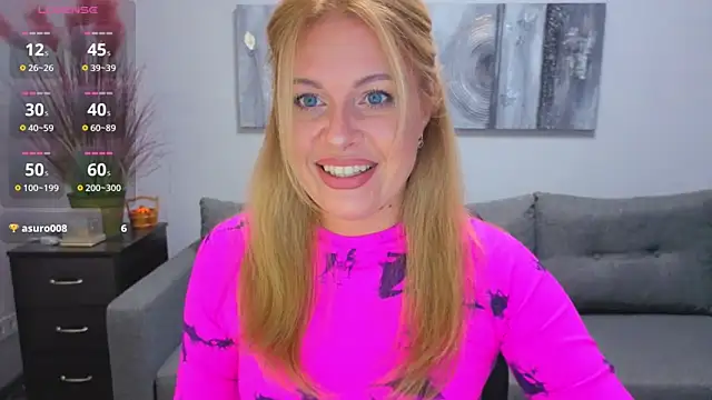 Snapshot of Mira_Whites chatting on October 15, 12:19 pm Mira Whites online show from October 15, 12:19 pm