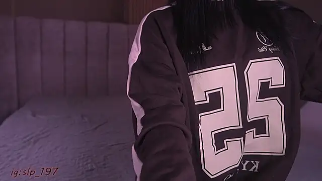 sara lopee1 online show from March 10, 11:58 am