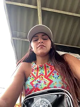 Sofiadelacruz online show from June 30, 8:30 pm