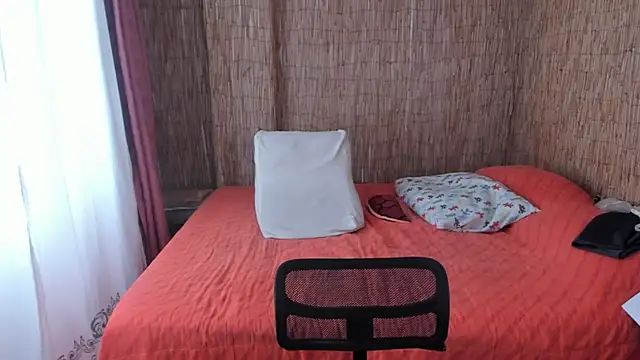   leaa online show from December 4, 6:52 pm