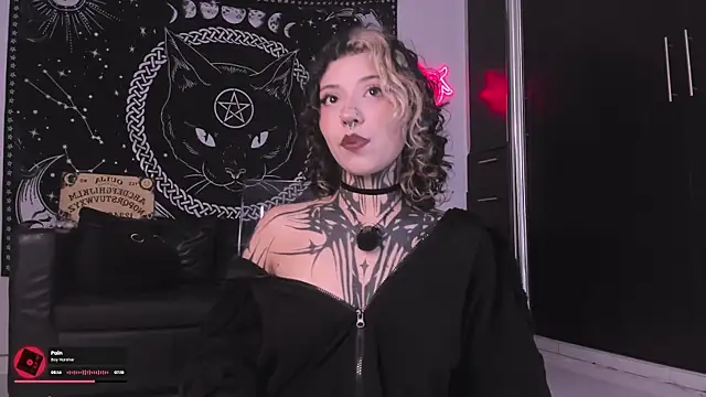 hazellwitch online show from October 14, 8:33 pm