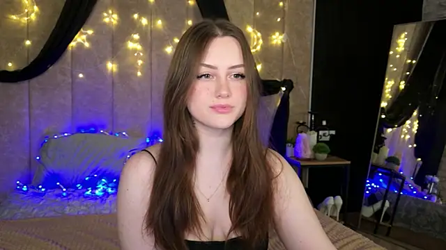 Kendra Parlow online show from March 14, 8:10 pm