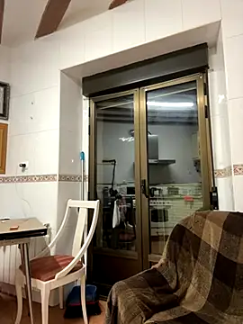 laarti online show from October 31, 6:56 pm