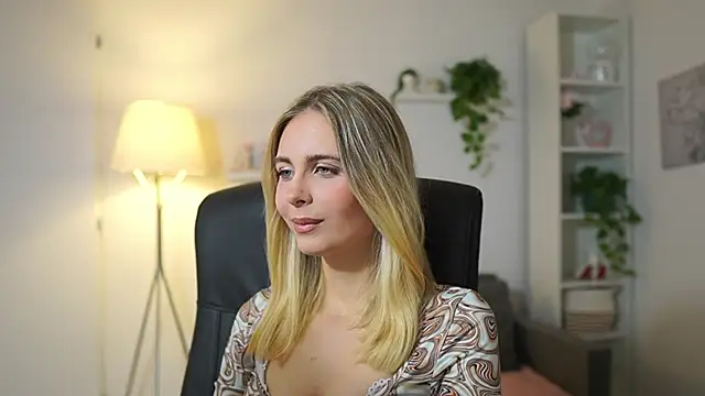 catecrago  online show from November 17, 1:56 pm