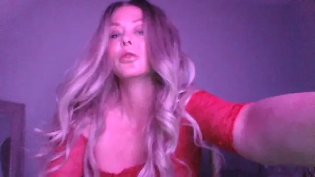 skyetaylor online show from May 25, 3:49 am