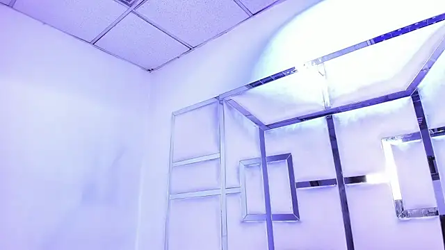 ZoeWan69 online show from March 14, 2:18 pm