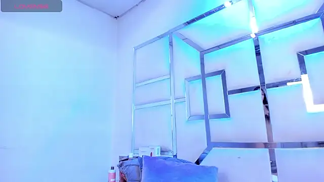 ZoeWan69 online show from March 5, 2:24 pm