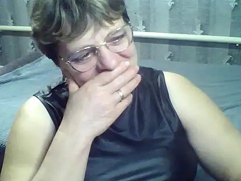 ElzaJewel online show from December 4, 11:05 pm