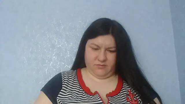 KiraSwee online show from February 14, 9:22 am