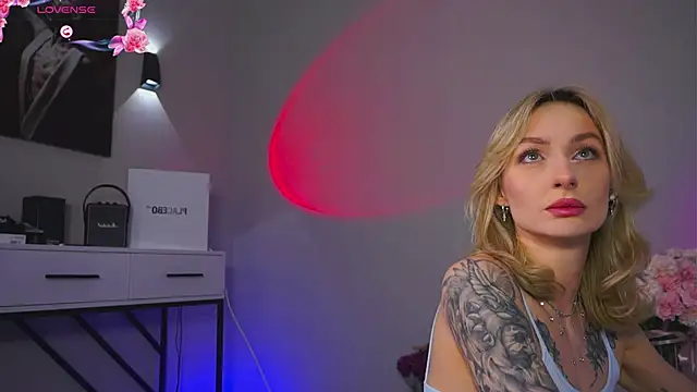 LeaCox  online show from October 26, 8:32 am