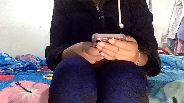 sharonlopez9611 online show from March 22, 3:01 am