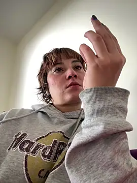 Maggie Geller online show from February 16, 5:46 pm