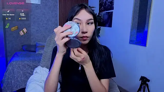Miaa Lee7 online show from May 29, 8:40 pm