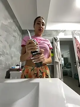 BonyBon29 online show from February 9, 7:10 am