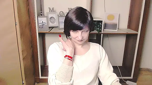  AngeliaFlow  online show from April 18, 1:35 pm