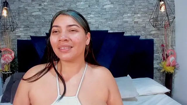 Sophia Brunett online show from March 25, 11:46 am