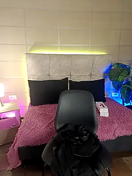  michonne  online show from November 20, 8:10 pm