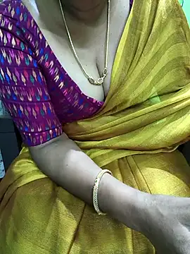 niiveditha online show from September 26, 3:48 am