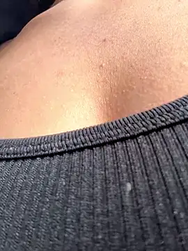 hotamanda01 online show from February 27, 12:49 pm