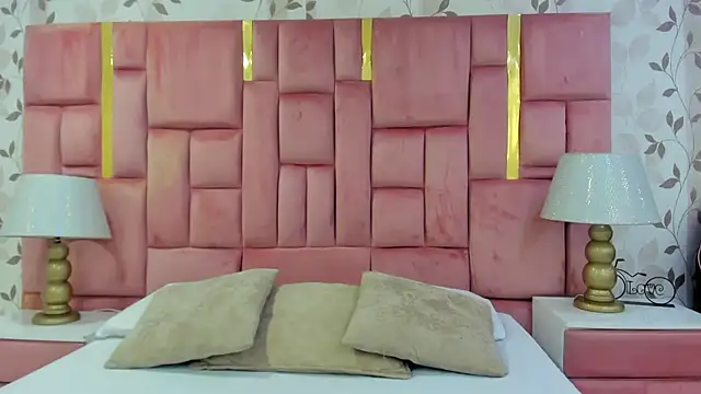 ArianaFranco online show from March 9, 1:36 pm