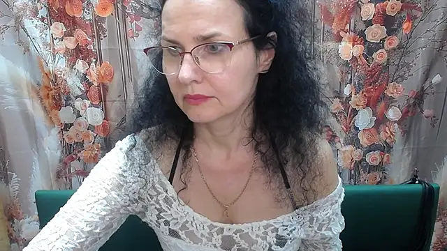 Miroslava Happi online show from July 6, 3:03 pm