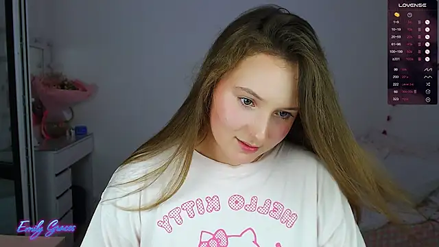 Snapshot of EmilyxxGraces chatting on September 16, 3:58 am EmilyxxGraces online show from September 16, 3:58 am