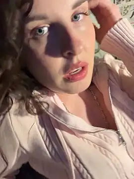 MollyBer online show from November 13, 7:35 pm