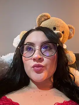 ValentinaOrtiz3 online show from December 22, 11:30 pm