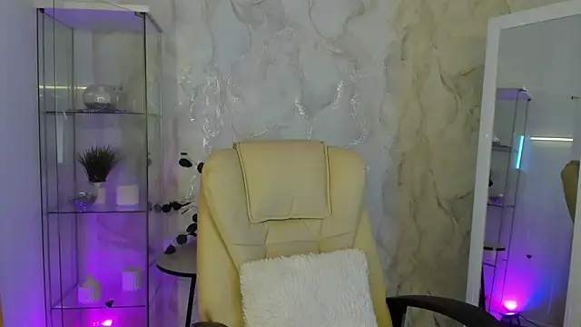 Lika 0ne online show from November 5, 11:26 am