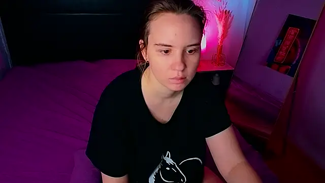 Lika 0ne online show from April 29, 11:57 am
