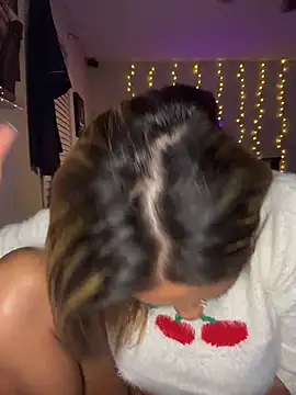 bossyroxy84 online show from November 12, 12:52 am