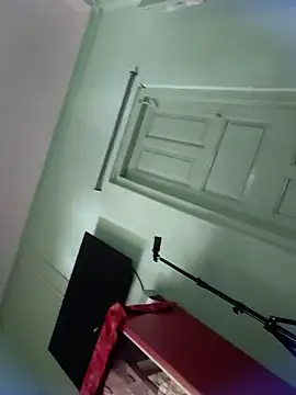 Snapshot of Lizza_boudi chatting on October 31, 4:47 am Lizza boudi online show from October 31, 4:47 am