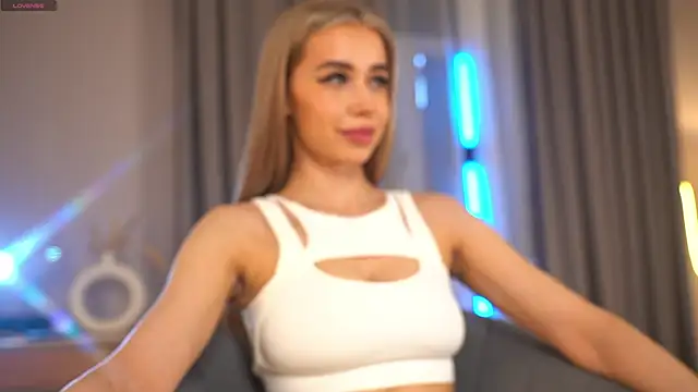  Spring Day  online show from February 18, 7:51 am