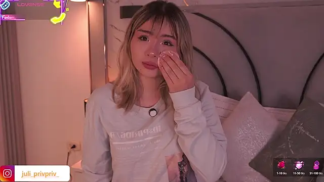 Julieta priv online show from March 31, 3:12 pm